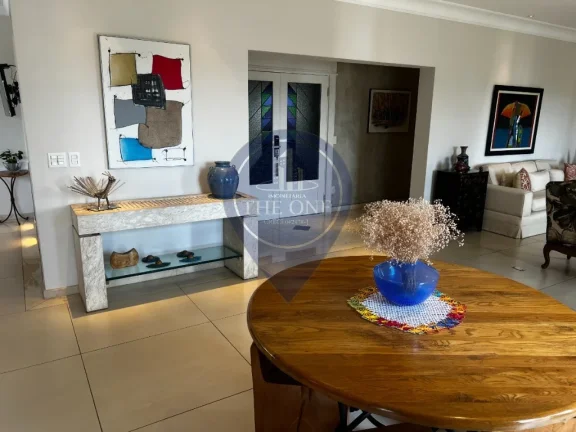 Imagem Imperdível oportunidade de adquirir amplo apartamento de luxo em Moema, São Paulo-SP: 4 quartos, 4 suítes, 2 salas, 6 banheiros, 6 vagas - 313m²!