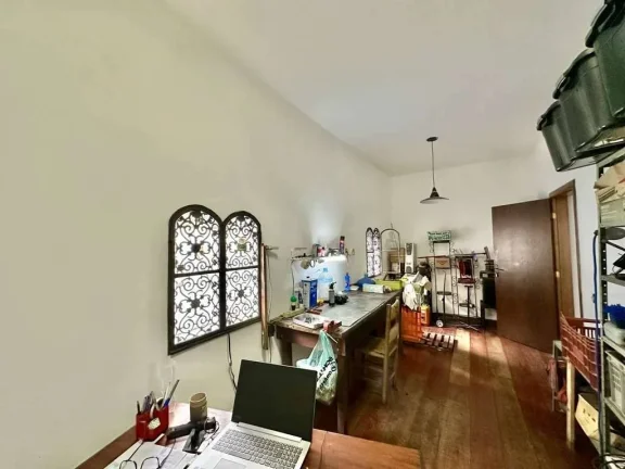 Imagem R. Monet - 4 sts, salão festas, escritório, adega, 7 vagas (4 cobertas)!