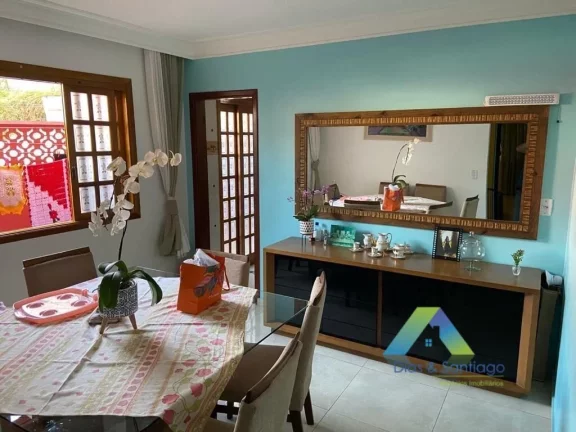 Imagem Sobrado com 3 Quartos e 4 banheiros à Venda, 136m²