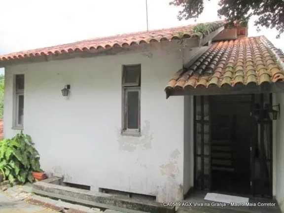 Imagem Casa situada em um bolsão residencial, altura do Km 23 da Raposo Tavares.