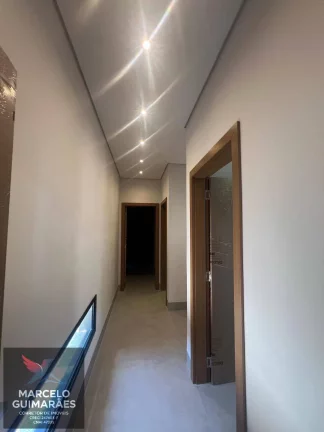 Imagem Casa no Residencial Boutique Guestier 3 Suítes completa em Armários e Lazer