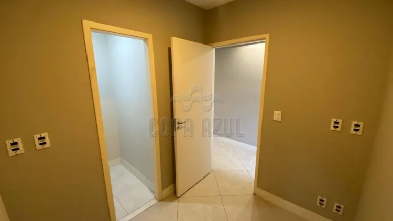 Imagem Copacabana – Rua Santa Clara | Comercial › Comercial 0 quarto(s) à Venda