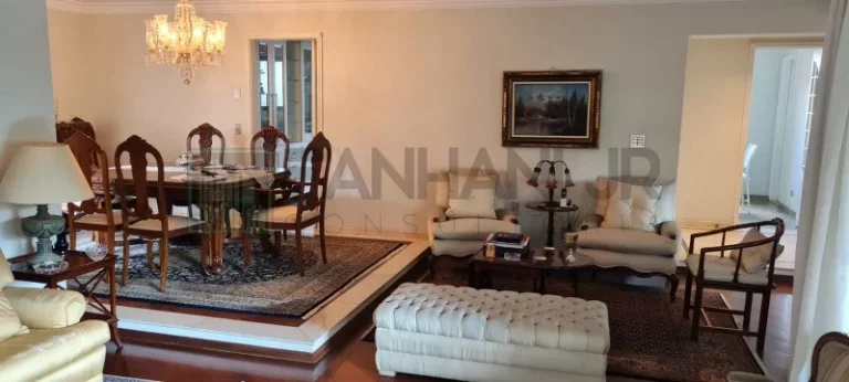 Imagem Apartamento de Luxo para Locação em Moema, São Paulo-SP: 3 quartos, 3 suítes, 2 salas, 4 banheiros, 220m² de área.