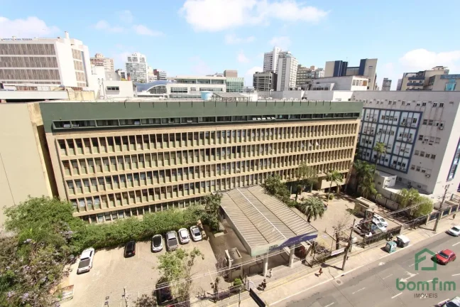 Imagem Apto de 3 dorm. um dorm. suíte, para aluguel na Bairro Bom Fim - Porto Alegre/RS.