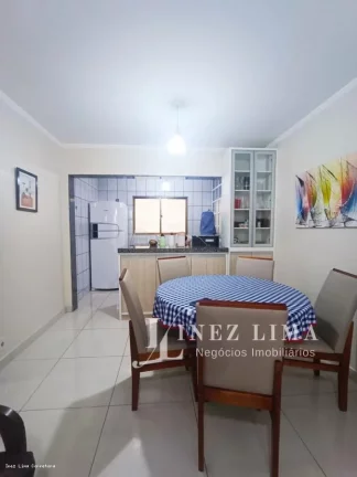 Imagem Apartamento 2 Quartos para Temporada em Itapema, meia praia, 2 dormitórios, 1 suíte, 2 banheiros, 1 vaga