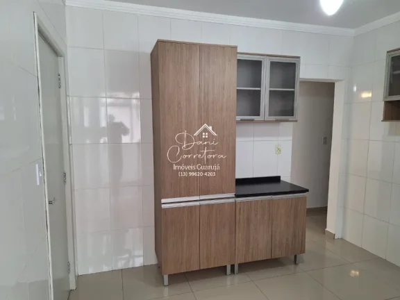 Imagem Imperdível oportunidade, apartamento de 2 quartos sem mobília na rua mais desejada do Guarujá-SP - 65m² - 1 vaga de garagem