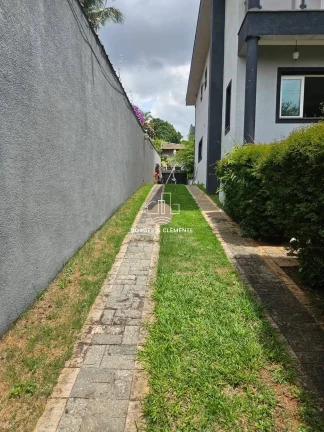 Imagem CASA EXCLUSIVA À VENDA 4 SUITES| VILA SANTISTA – ATIBAIA/SP
