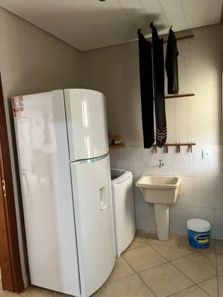 Imagem Casa em Condominio 4 Dormitórios - Bairro Capão Novo