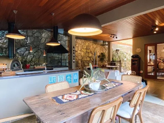 Imagem Casa impecável, com acabamentos de ótimo gosto - Granja Viana