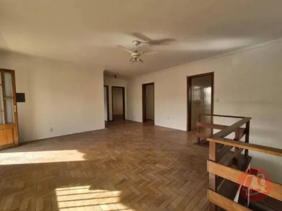 Imagem Casa com 3 dormitórios para alugar, 212 m² por R$ 6.583,33/mês - Chácara das Pedras - Porto Alegre/RS