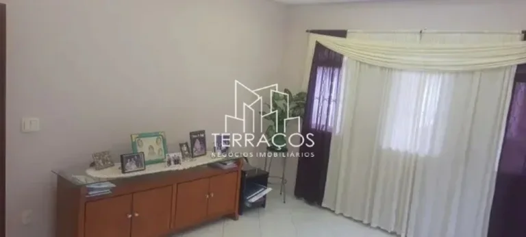 Imagem CASA TÉRREA À VENDA, BAIRRO VILA DE VECCHI, JUNDIAÍ SP, 200 M² CONSTRUÍDOS