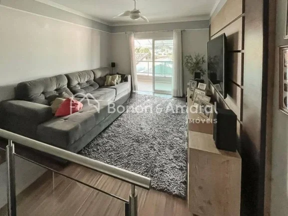 Imagem Casa com 3 Quartos e 4 banheiros à Venda, 250 m² por R$ 1.600.000