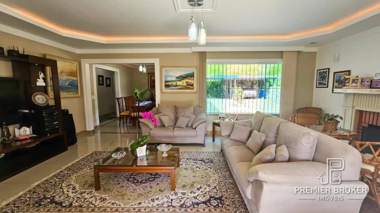 Imagem Casa à venda, 240 m² por R$ 3.499.000,00 - Bom Retiro - Teresópolis/RJ