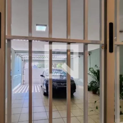 Imagem Imperdível: Casa à venda no Centro de São Bernardo do Campo-SP, com 3 quartos, 3 suítes e 4 vagas de garagem!