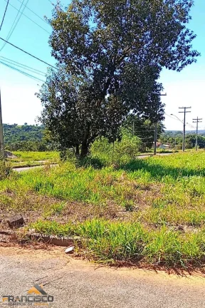 Imagem Oportunidade Única! Terreno Comercial de Esquina no Villar Baviera