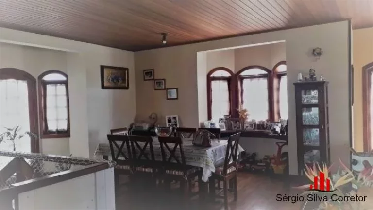 Imagem Casa a venda com 03 quartos em Vila Nova Suíça na Região do Portal.