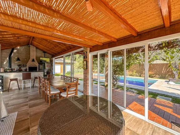 Imagem Cond D. Henrique II - 90% térrea, 4 sts, hóspedes, gourmet, piscina aquec.!
