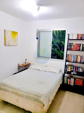 Imagem Casa em Condomínio a Venda no bairro Granja Viana - Cotia, SP