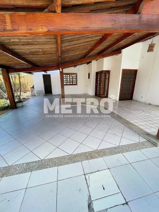 Imagem Aluguel de Ponto Comercial na Orla de Petrolina com 4 quartos, todos suítes