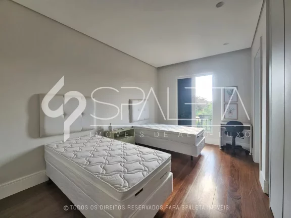 Imagem Linda residência com arquitetura toscana à venda no Boulevard da Fazenda da Grama