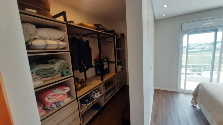 Imagem Casa alto padrão no condomínio Vila Real