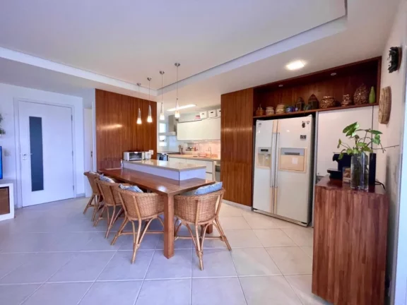 Imagem Imperdível! Apartamento à venda na Riviera de São Lourenço Módulo 07. 3 quartos, 1 suíte, 2 salas, 2 vagas de garagem. Confira!