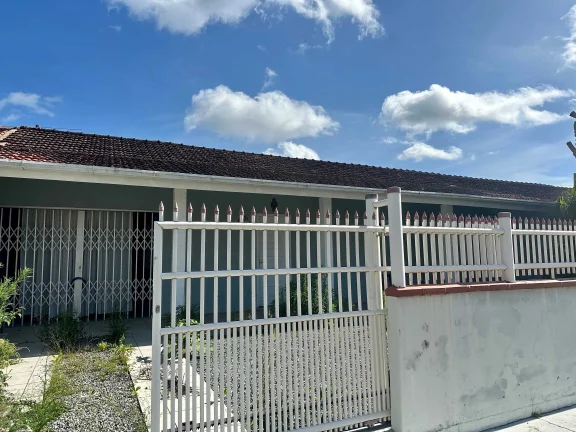 Imagem Casa com 3 dormitórios e 2 vagas, 850m da praia do Gravatá - Navegantes/SC
