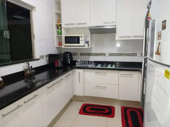 Imagem Casa à venda no Jardim Nenê Gomes, Uberaba