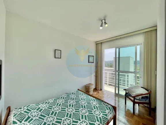 Imagem Casa em Condomínio a Venda no bairro Granja Viana - Carapicuíba, SP