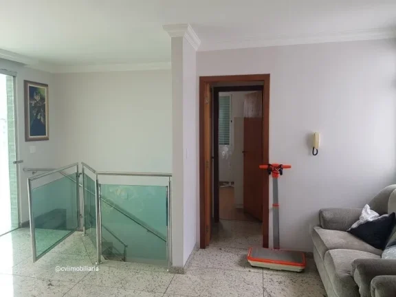 Imagem COBERTURA DE LUXO - 5Quartos, sendo 2 suítes + 4Vagas livres
1º PISO:
? Sala para 02 ambientes, co...