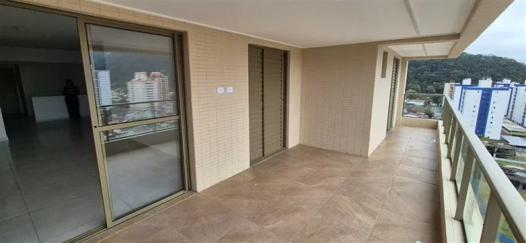 Imagem APARTAMENTO COM 153 m² - FORTE - PRAIA GRANDE SP