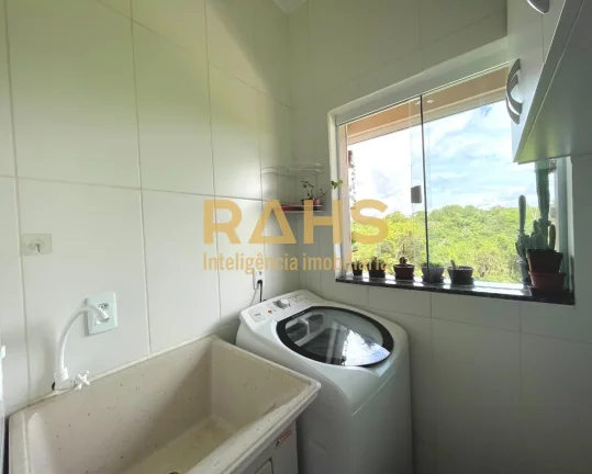 Imagem Apartamento com 2 quartos localizado no bairro Espinheiros em Joinville, próximo ao Joinville Iate ...