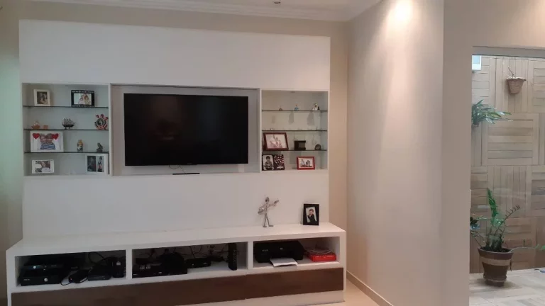 Imagem Sobrado Grande 222 m² no centro 3 Dormitorios sendo 3 suítes e 4 Vagas