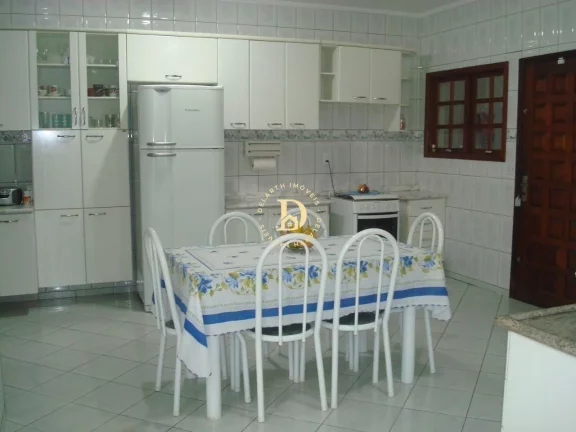 Imagem Casa - Jardim Ismênia - 3 Dormitórios (1 suíte) - 220m² - São José dos Campos/SP