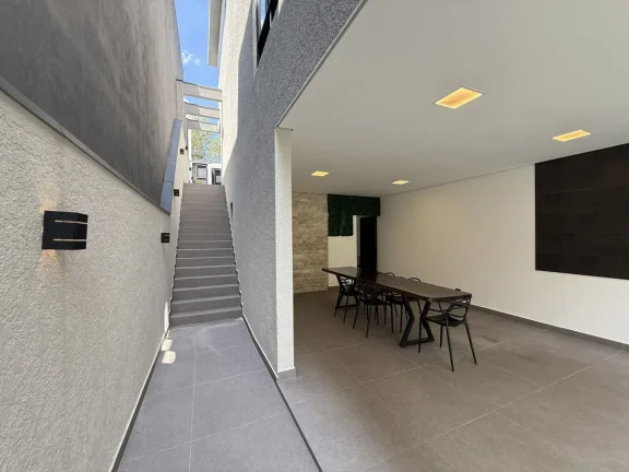 Imagem Casa à Venda no Condomínio Nova Jaguari com Piscina e Salão