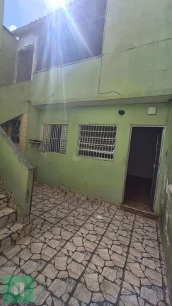 Imagem Sobrado para alugar em Diadema, Taboão, com 2 quartos