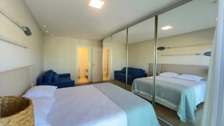 Imagem Apartamento alto padrão com 3 suítes e 3 vagas de garagem na Praia Brava Itajaí/SC