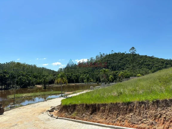 Imagem Terreno à venda no interior da Nova Descoberta, Tijucas/SC