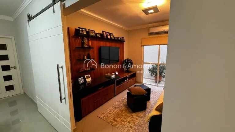 Imagem Casa térrea com 300 m² de construção e 600 m² de terreno.

Imóvel com estrutura sólida, ambie...