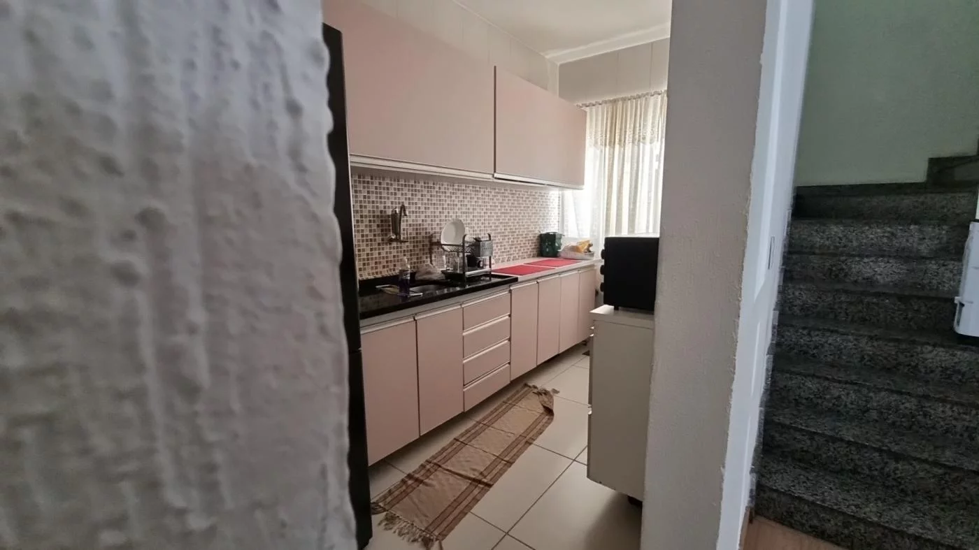 Imagem Casa para Venda em Rio de Janeiro, RAMOS, 2 dormitórios, 2 suítes, 3 banheiros, 1 vaga