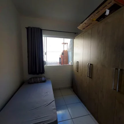 Imagem Casa Geminada para Venda em Sarandi, Parque Residencial Bom Pastor, 3 dormitórios, 1 banheiro, 2 vagas