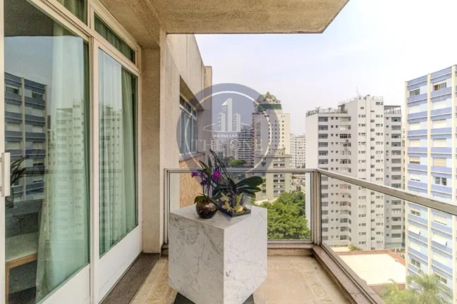 Imagem Imperdível apartamento à venda em São Paulo-SP, Higienópolis: 3 quartos, 1 suíte, 1 sala, 2 banheiros, 2 vagas, 237m². Aproveite!
