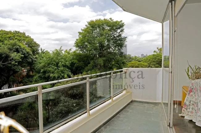 Imagem Apartamento Alto de Pinheiros com 186m², conforto e diversão ao seu alcance.