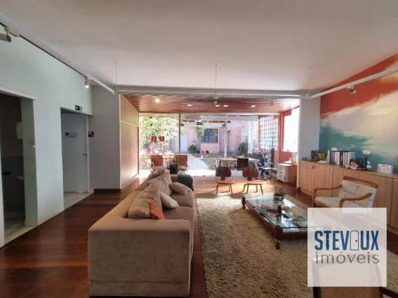 Imagem Casa multipavimentos à venda, bem localizada, próxima ao Hospital Santa Cruz e 10 minutos do metrô