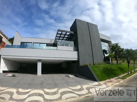Imagem Casa em Condomínio para Venda em Balneário Camboriú / SC no bairro Barra