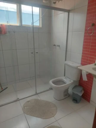 Imagem Casa Sobrado, 3 dormitórios ( 1 suíte), 6 vagas, Piscina - Bosque dos Eucaliptos - Sjc.