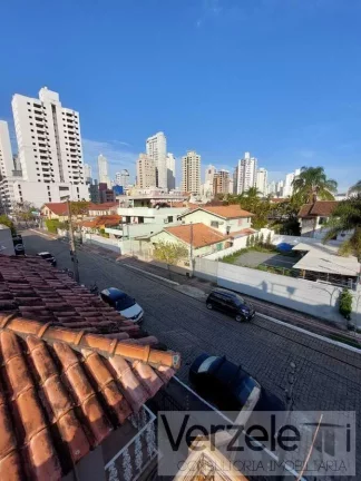 Imagem Casa / Sobrado para Venda em Balneário Camboriú / SC no bairro Centro