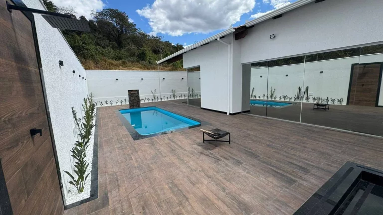 Imagem ESPETACULAR CASA DE 3 QUARTOS COM SUÍTE NO CONDOMÍNIO OURO VERDE – BETIM