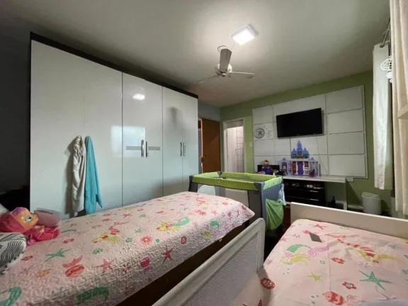 Imagem Casa à venda no bairro Coroa do Meio em rua pública - Confira detalhes!
