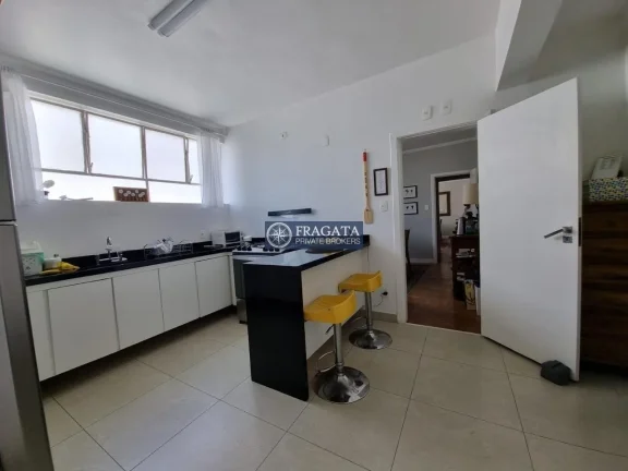 Imagem Apartamento Jardim Paulista Reformado - 230M², 3 Dorms, 1 Suíte, 2 Vagas Determinadas, Varanda, Armários Embutidos, Despensa, Split.